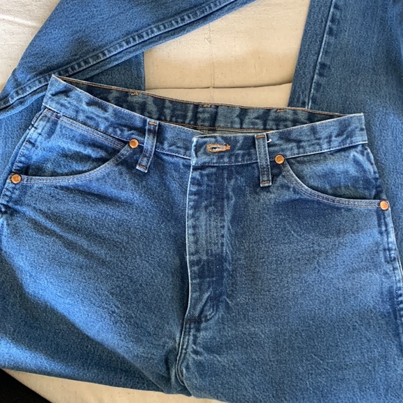 Wrangler 13MWZ men’s 32 x32 - Picture 4 of 6